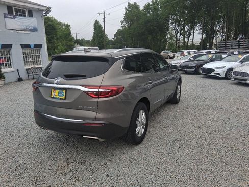 Used 2019 Buick Enclave Essence FWD image 4