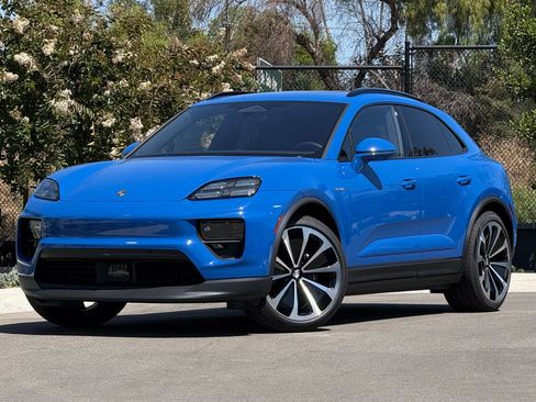 New 2026 Porsche Macan Electric RWD image 1