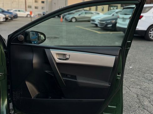 Used 2016 Toyota Corolla LE image 27