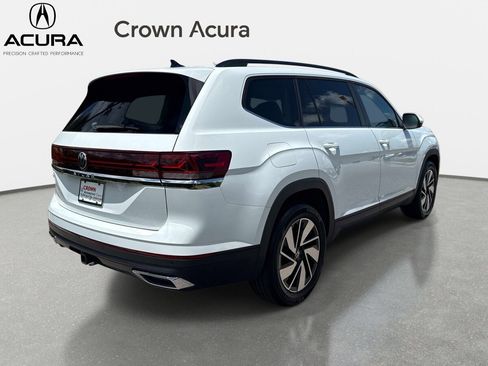 Used 2024 Volkswagen Atlas SE FWD image 4