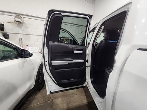 Used 2015 Toyota Tundra Limited w/ Limited Premium Package AWD/4WD image 10