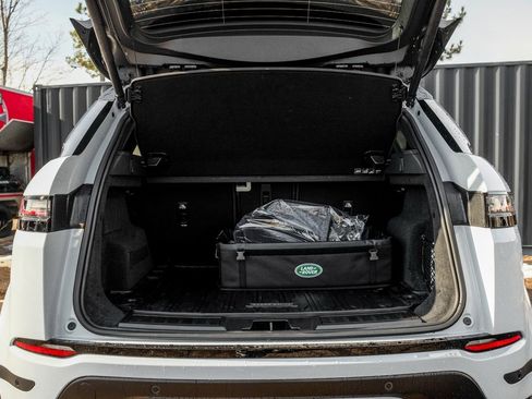 New 2026 Land Rover Range Rover Evoque S image 9