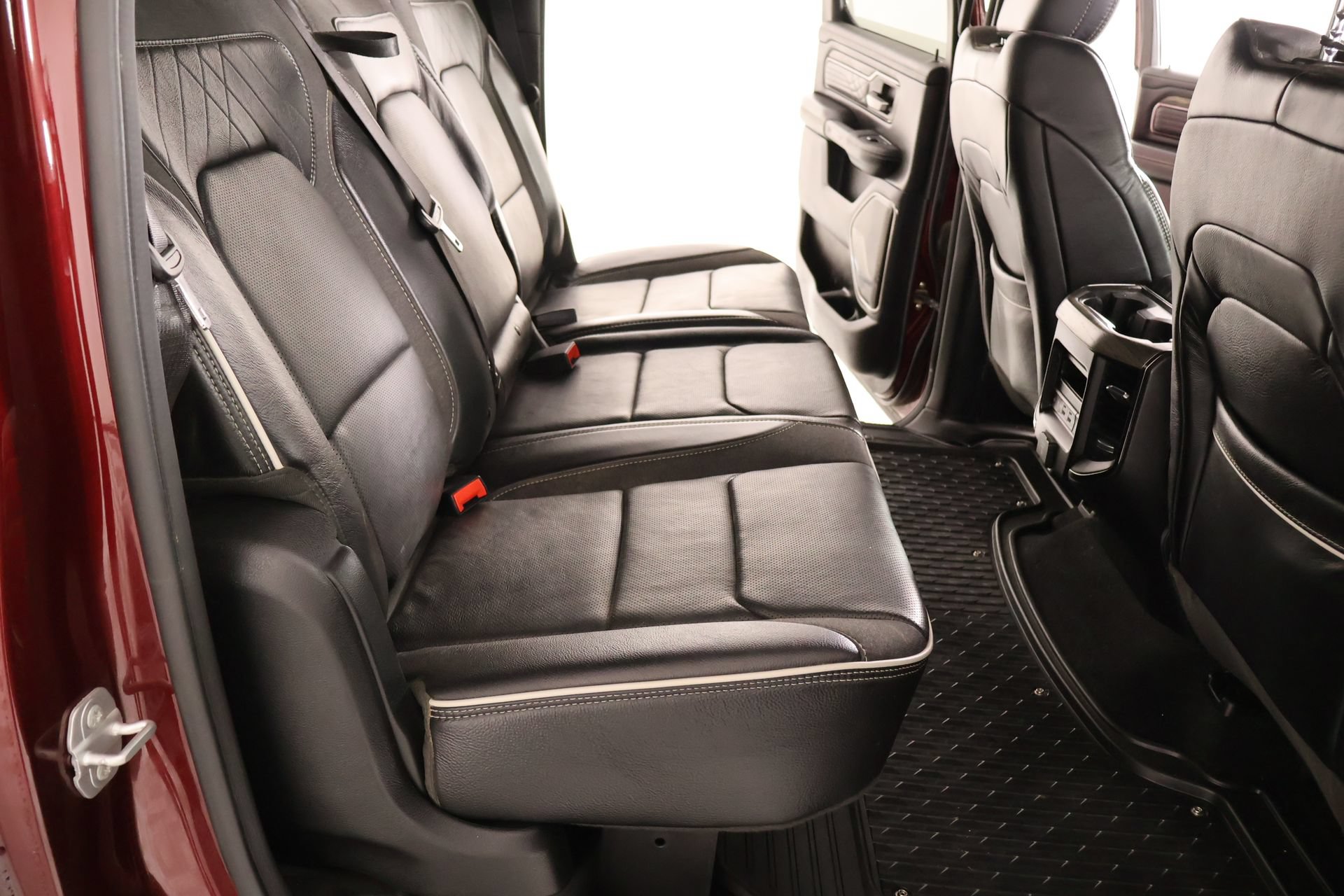 Used 2025 RAM 1500 Limited w/ Off Road Group AWD/4WD image 15