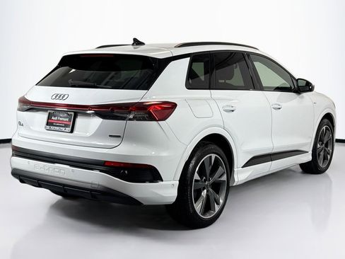 Used 2024 Audi Q4 e-tron Premium Plus image 5