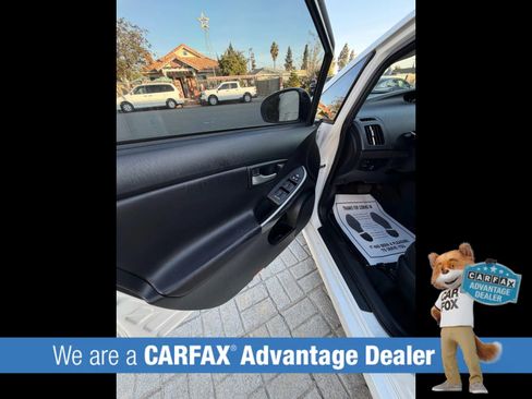 Used 2015 Toyota Prius Persona Series image 18