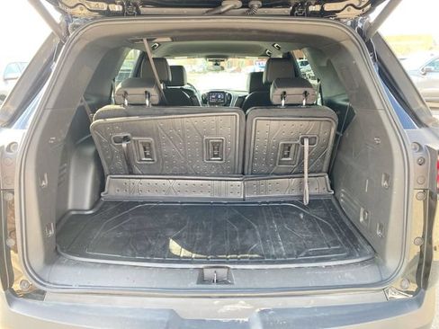 Used 2023 Chevrolet Traverse LT w/ LPO, Floor Liner Package FWD image 24