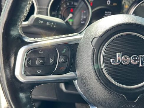 Used 2021 Jeep Wrangler Unlimited Sahara w/ Cold Weather Group AWD/4WD image 24