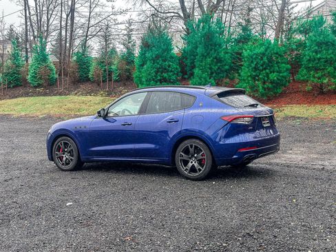Used 2021 Maserati Levante S image 4
