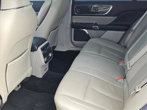 Used 2017 Lincoln Continental Reserve w/ Climate Package image 20