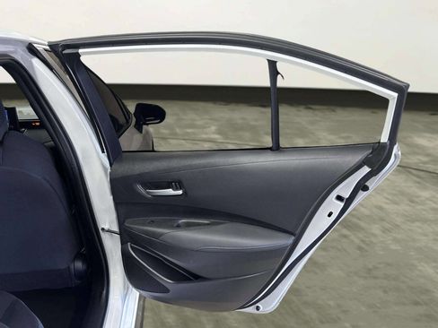 Used 2022 Toyota Corolla SE FWD image 17