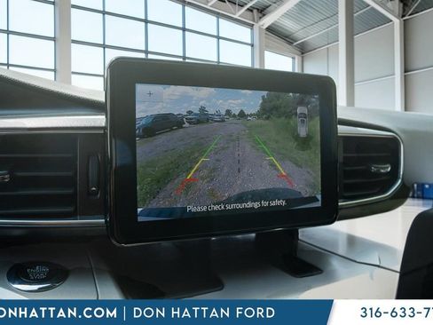 Used 2023 Ford Explorer XLT w/ Equipment Group 202A AWD/4WD image 8