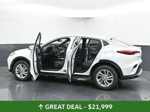 Used 2025 Buick Envista Preferred image 56
