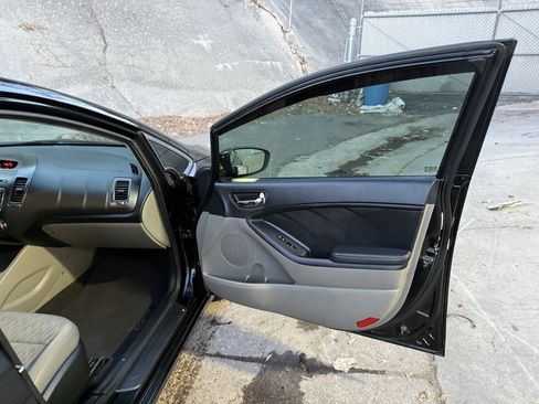 Used 2014 Kia Forte LX image 27