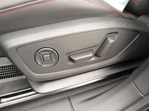 Used 2025 Audi Q3 2.0T Premium Plus image 13