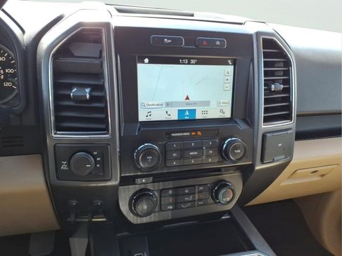 Used 2018 Ford F150 XLT w/ Equipment Group 302A Luxury AWD/4WD image 15