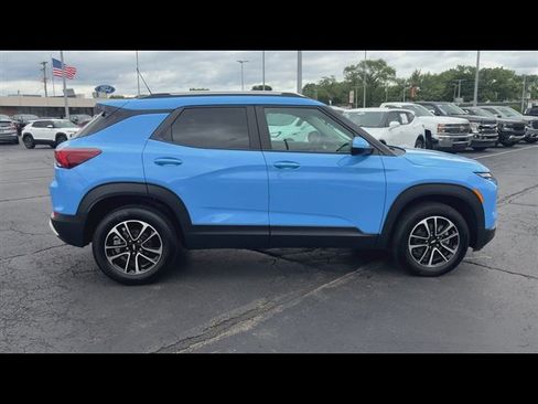 Used 2024 Chevrolet TrailBlazer LT AWD/4WD image 9