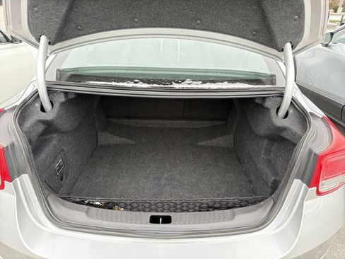 Used 2015 Chevrolet Malibu LT w/ Leather Package image 28