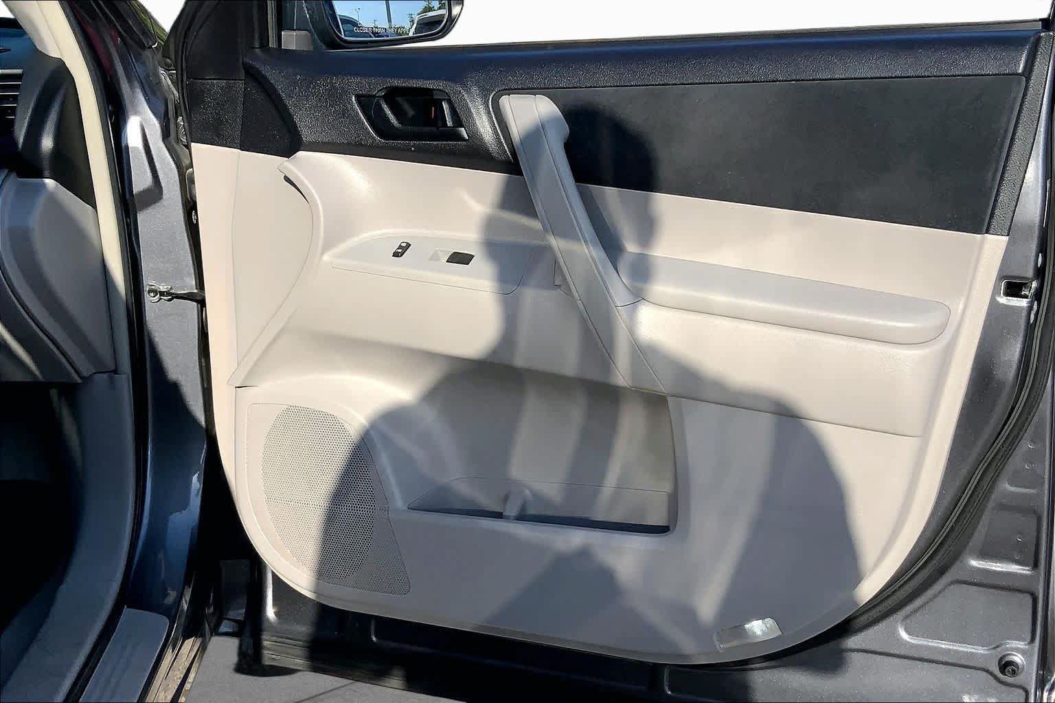 Used 2010 Toyota Highlander 2WD w/ Extra Value Pkg 2 image 20