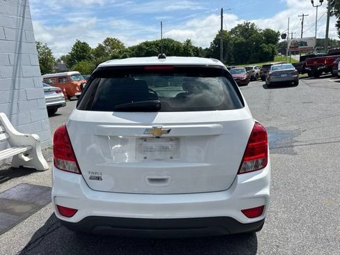 Used 2017 Chevrolet Trax LS FWD image 5