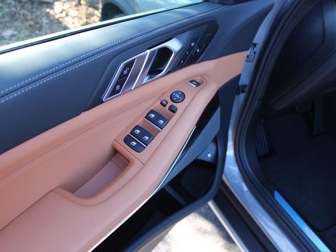 New 2026 BMW X5 xDrive50e w/ Climate Comfort Package image 28