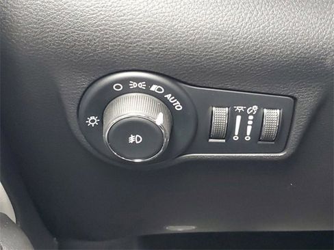 New 2026 Jeep Compass Limited w/ Sun, Sound & Navigation Group image 20