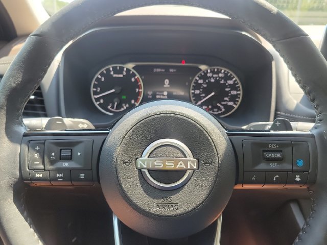 Certified 2023 Nissan Rogue SV w/ SV Premium B Package FWD image 13