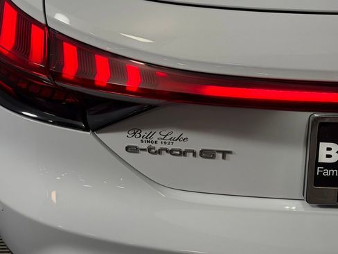 Used 2023 Audi e-tron GT Prestige w/ Prestige Package AWD/4WD image 16