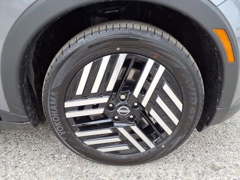 New 2026 Nissan Leaf SV+ w/ Floor Mat Package (SV+) FWD image 4