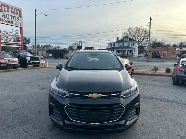 Used 2020 Chevrolet Trax LS w/ Tint and Cruise Package FWD image 3