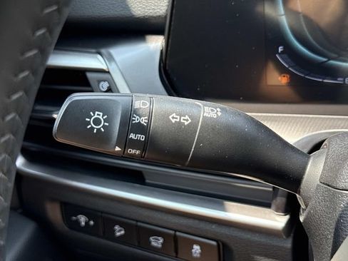 Used 2025 Kia Telluride S AWD/4WD image 27