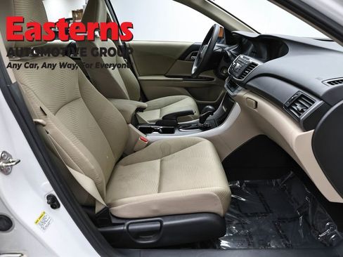 Used 2015 Honda Accord LX image 24