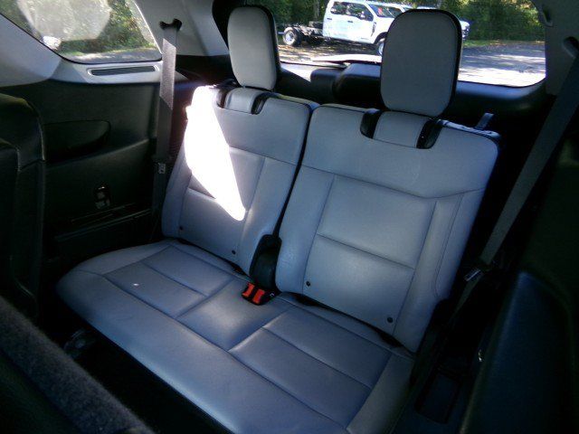 Used 2021 Ford Explorer XLT w/ Equipment Group 202A AWD/4WD image 18