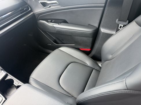 Certified 2023 Kia Sportage SX FWD image 17