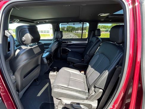 New 2026 Jeep Grand Wagoneer Limited AWD/4WD image 12