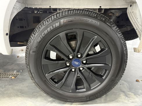 Used 2020 Ford F150 XLT w/ Equipment Group 302A Luxury AWD/4WD image 28
