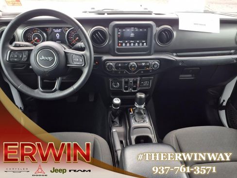 Certified 2023 Jeep Gladiator Sport image 4