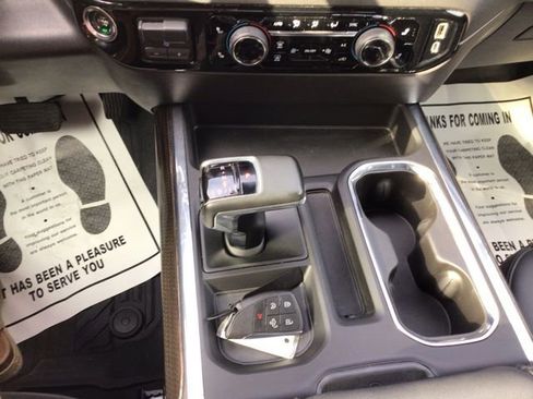 Used 2024 Chevrolet Silverado 1500 LT Trail Boss w/ Convenience Package II image 13