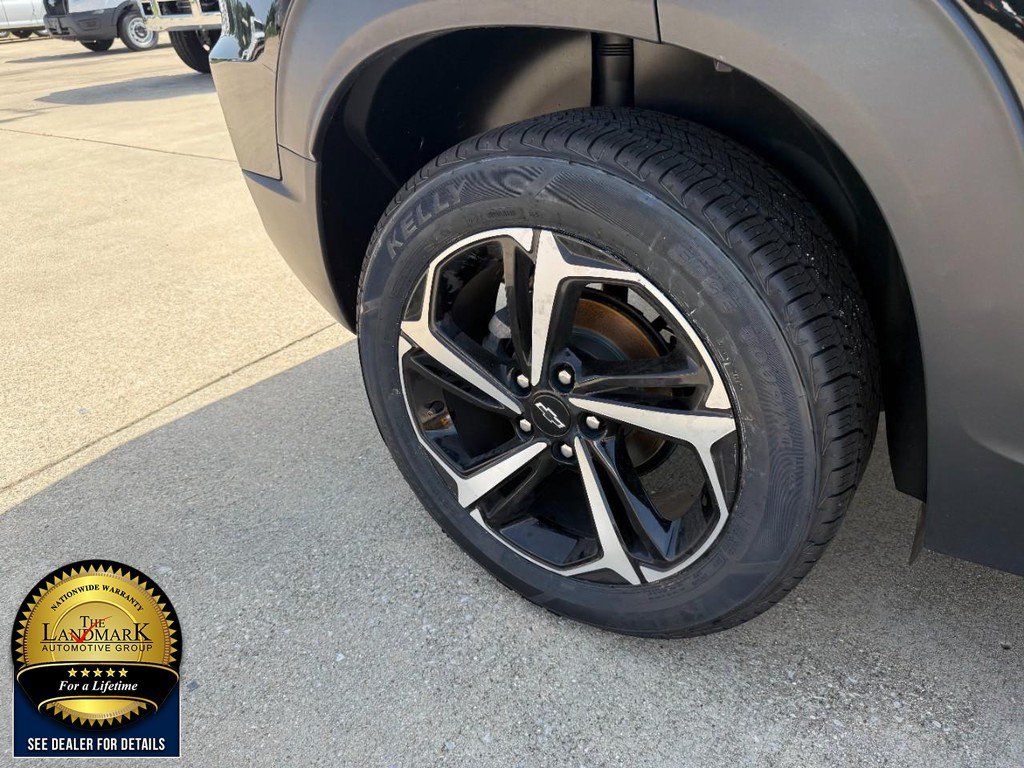 Used 2021 Chevrolet TrailBlazer RS w/ Sun and Liftgate Package AWD/4WD image 19