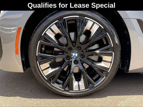 Used 2025 BMW 430i w/ Premium Package RWD image 9