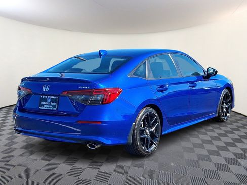 Used 2023 Honda Civic Sport image 7