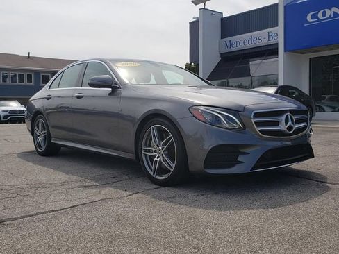 Used 2020 Mercedes-Benz E 350 4MATIC Sedan image 2