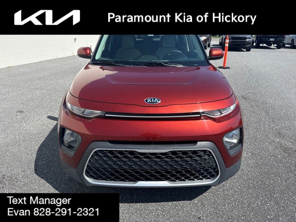 Used 2020 Kia Soul LX FWD image 2