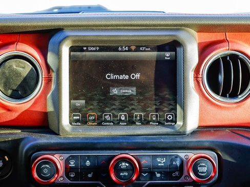 Used 2023 Jeep Wrangler Unlimited Rubicon 4xe image 17