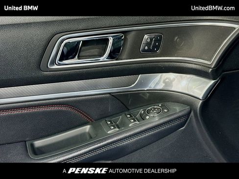 Used 2018 Ford Explorer Sport w/ Equipment Group 401A image 3