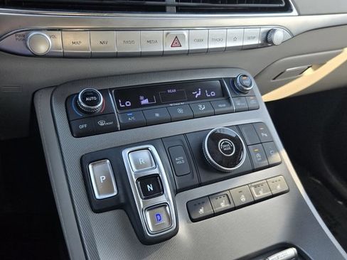 Used 2021 Hyundai Palisade Limited FWD image 18