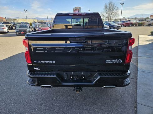 Used 2019 Chevrolet Silverado 1500 High Country w/ High Country Premium Package image 4