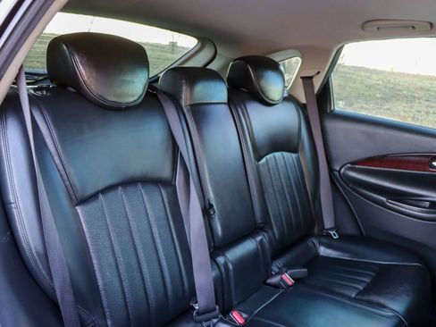 Used 2017 INFINITI QX50 2WD w/ Premium Plus Package image 19