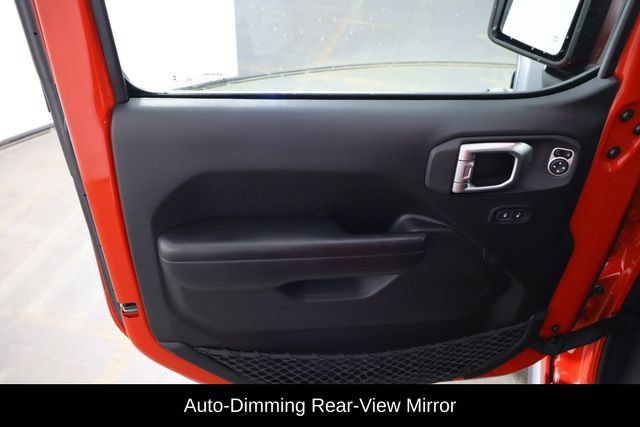 Used 2020 Jeep Wrangler Unlimited Rubicon AWD/4WD image 11