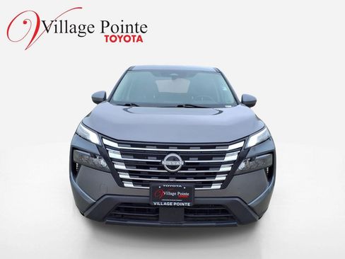 Used 2024 Nissan Rogue SV AWD/4WD image 10
