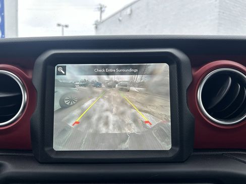 Used 2023 Jeep Gladiator Rubicon w/ LED Lighting Group image 20